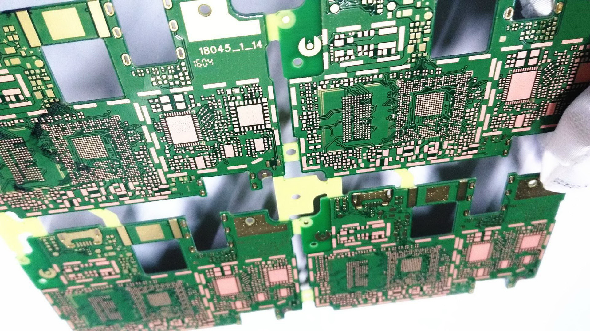 多層次感受PCB板內(nèi)部結(jié)構(gòu)，原來長這樣！